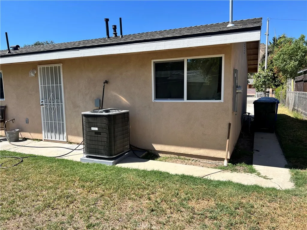 2286 Concord Avenue, Pomona, California 91768 home-pic-17